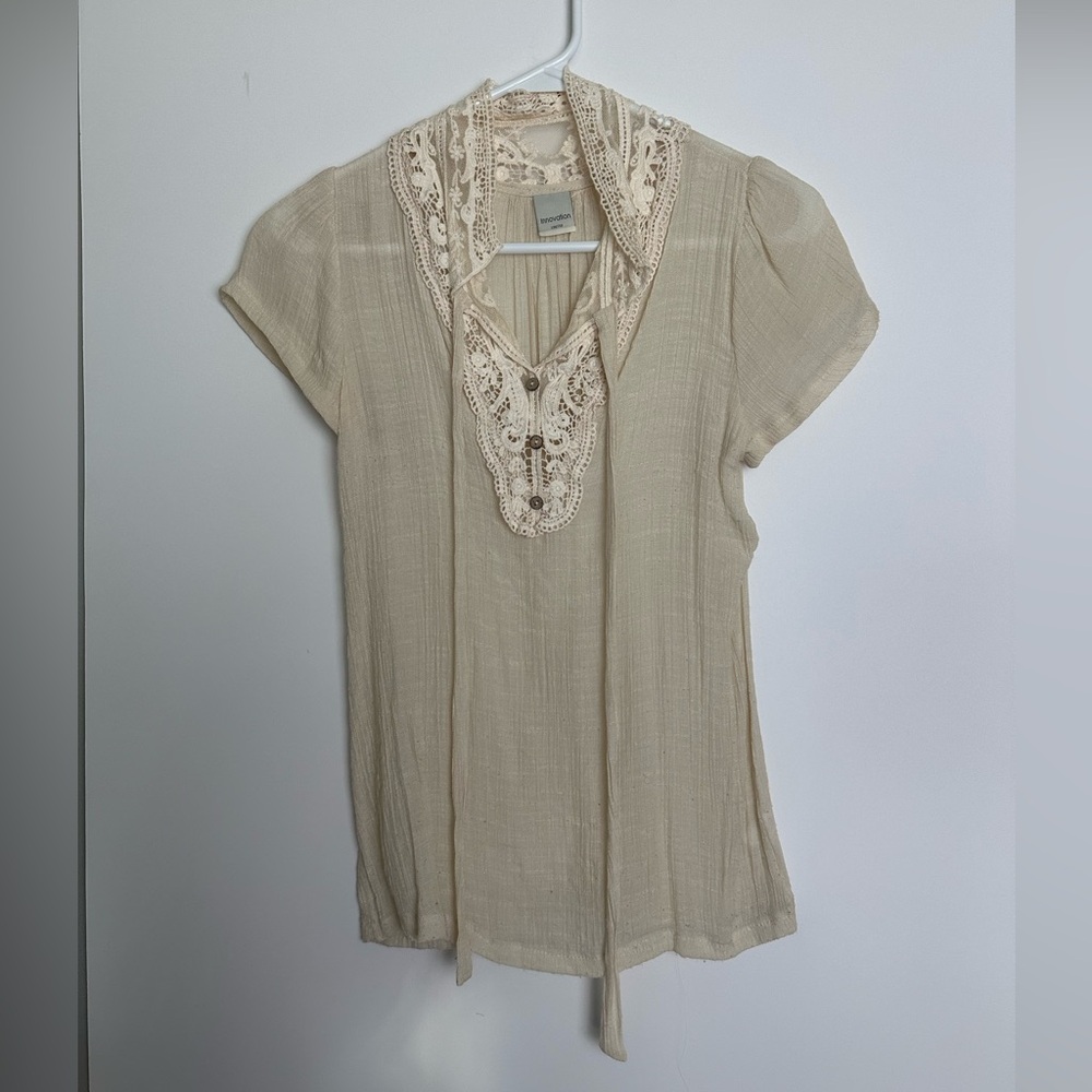 Cream Lace-Trimmed Women's Top with Bow Tie - Picture 2 of 14